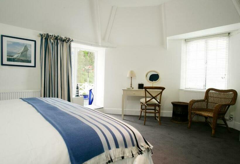 اتاق خانوادگی با چشمانداز دریا, Cary Arms & Spa