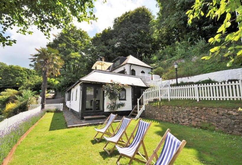 خانه 1 خوابه, Cary Arms & Spa