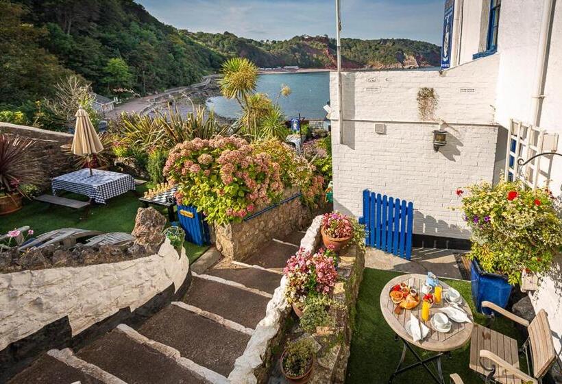 سوییت, Cary Arms & Spa