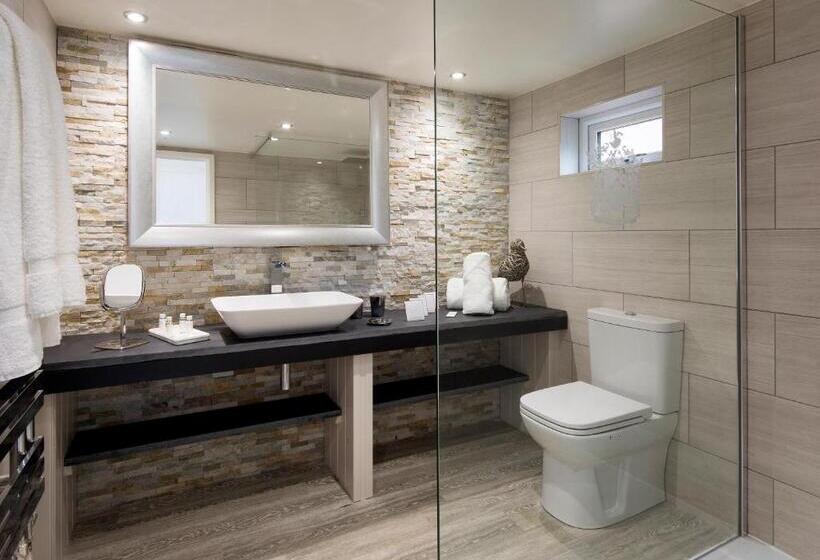 اتاق استاندارد, Cary Arms & Spa