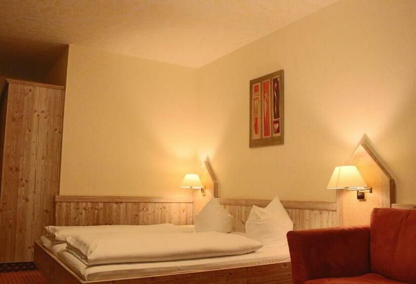 اتاق راحتی, Central