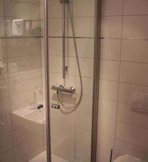 اتاق راحتی, Central