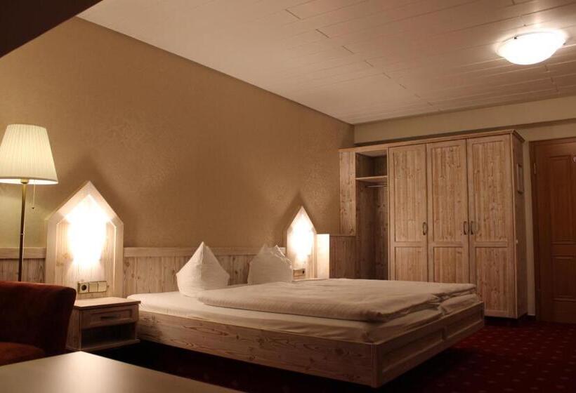 סוויטת 2 חדרי שינה, Central