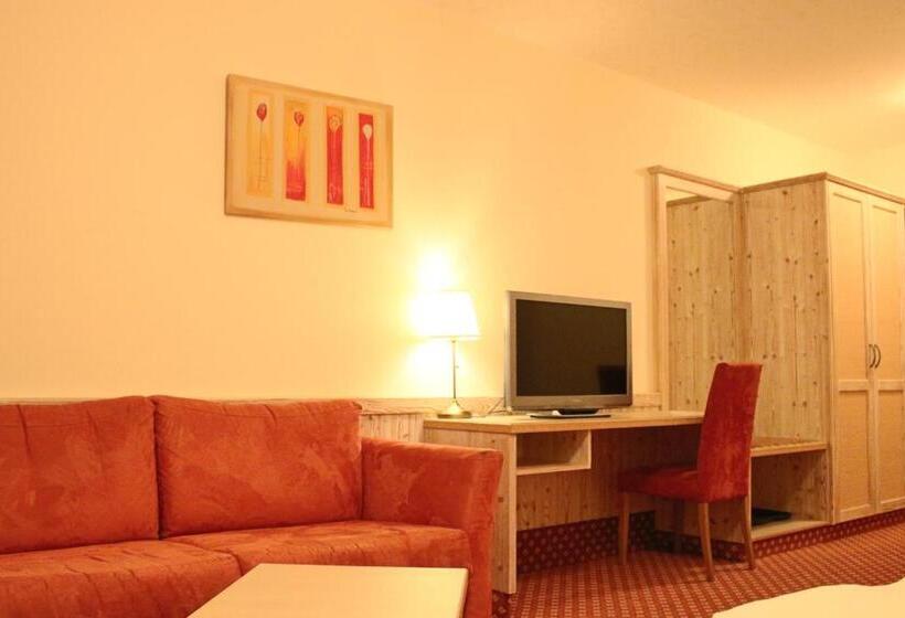 חדר קומפורט, Central