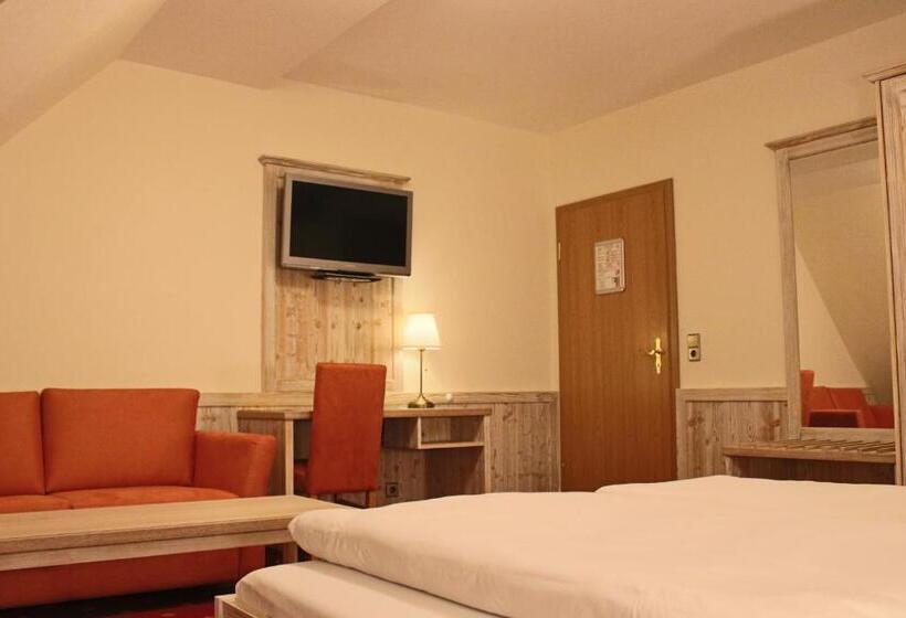 סוויטת 2 חדרי שינה, Central