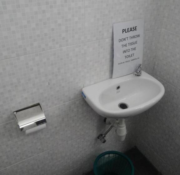 스탠다드 룸 바다 전망, Cf Komodo