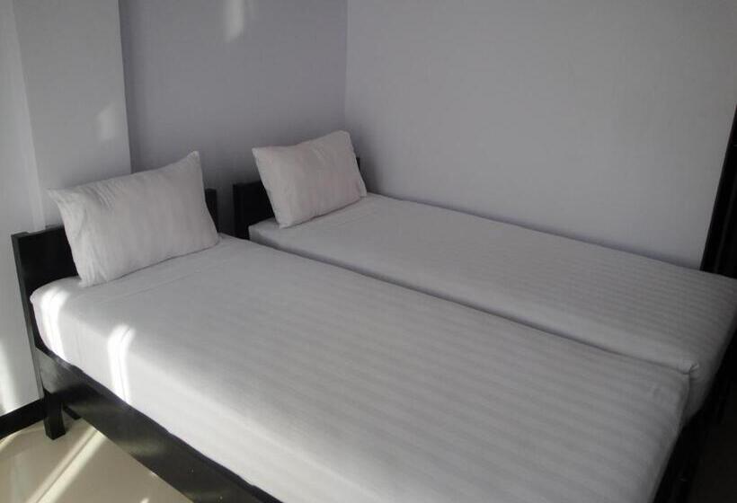 스탠다드 룸 바다 전망, Cf Komodo