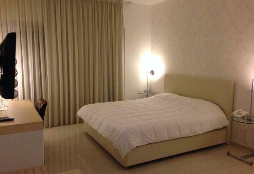 חדר סטנדרט, Crystal