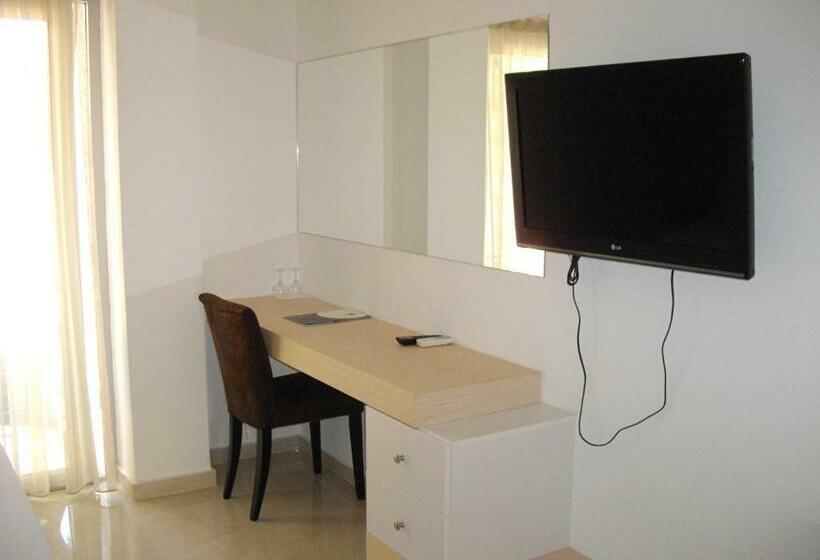 חדר סטנדרט, Crystal