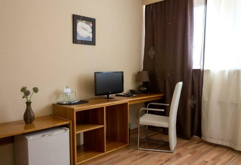 Quarto Classe Business, Dillinger Hof