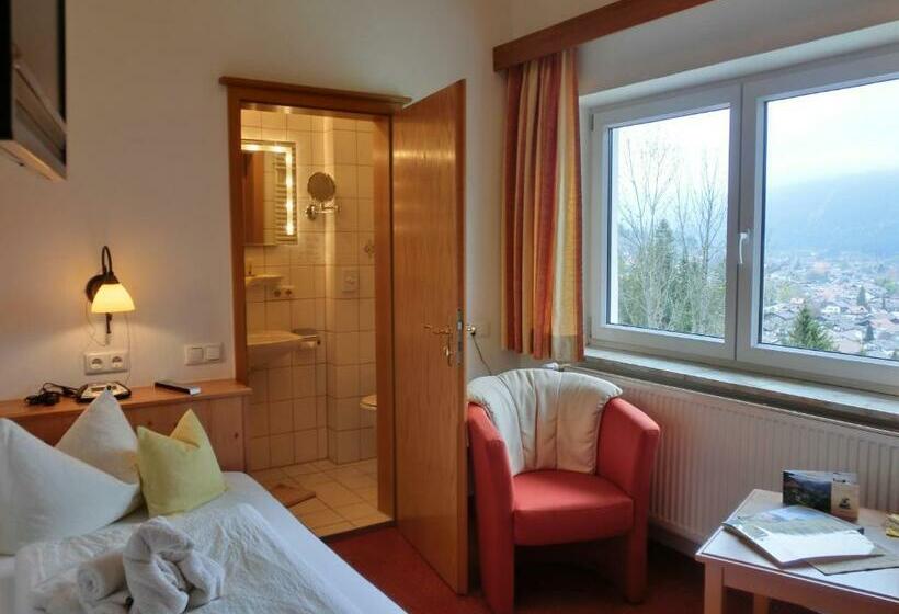 スタンダードシングルルーム, Garni Drachenburg