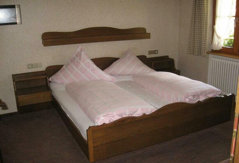 Номер Стандарт, Gasthof Straub