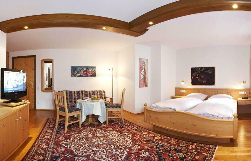 标准间, Oberschmied