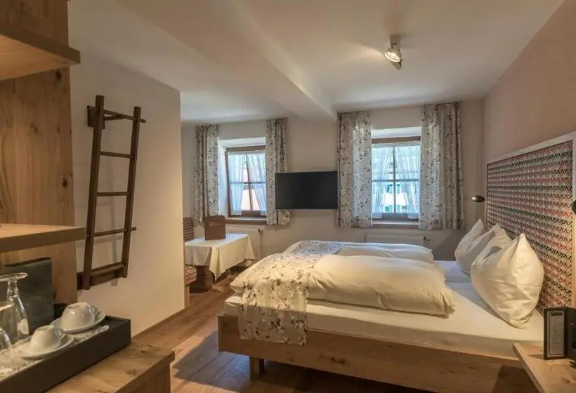 Deluxe-huone, Oberschmied