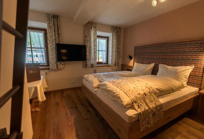 豪华房间, Oberschmied