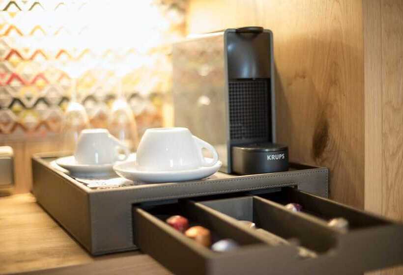 豪华房间, Oberschmied