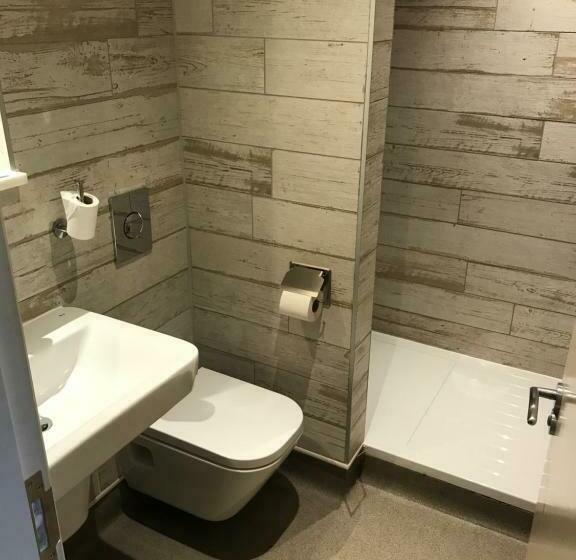 スタンダードルーム, Pilgrims Progress Wetherspoon