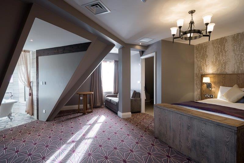 ファミリールーム, Pilgrims Progress Wetherspoon