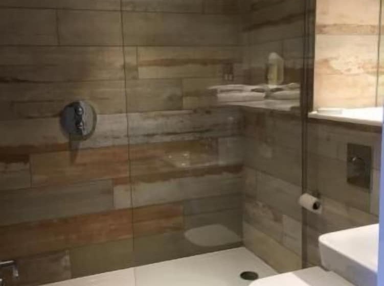 身障者適用スタンダードルーム, Pilgrims Progress Wetherspoon