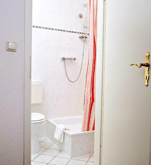 스탠다드 룸, Schweizerhaus