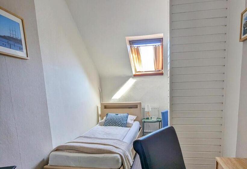 스탠다드 싱글 룸, Schweizerhaus