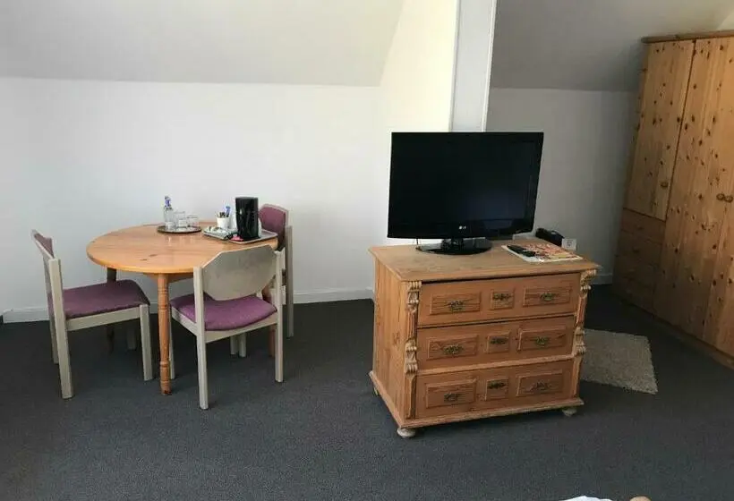 スタンダードトリプルルーム, Stadthotel Am Bühnenhaus