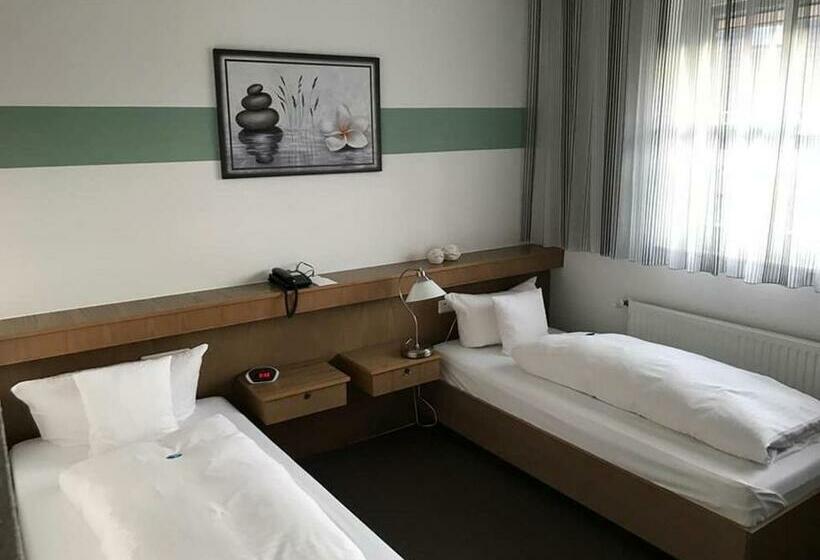 Номер Стандарт, Stadthotel Am Bühnenhaus