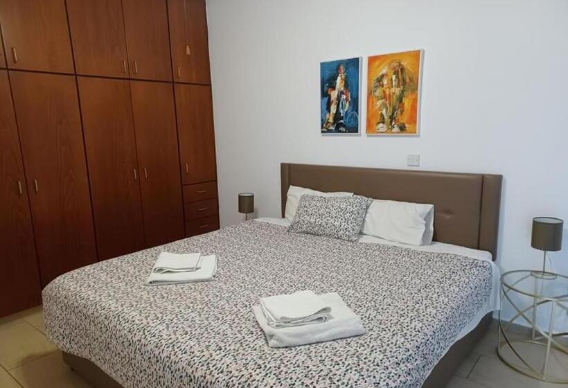 Апартаменты 1 Спальня, King's Holiday Apartments