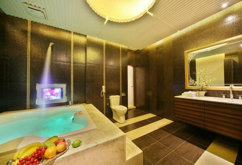 اتاق استاندارد, Shining Motel