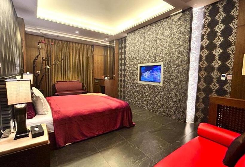 اتاق استاندارد با تخت بزرگ, Shining Motel