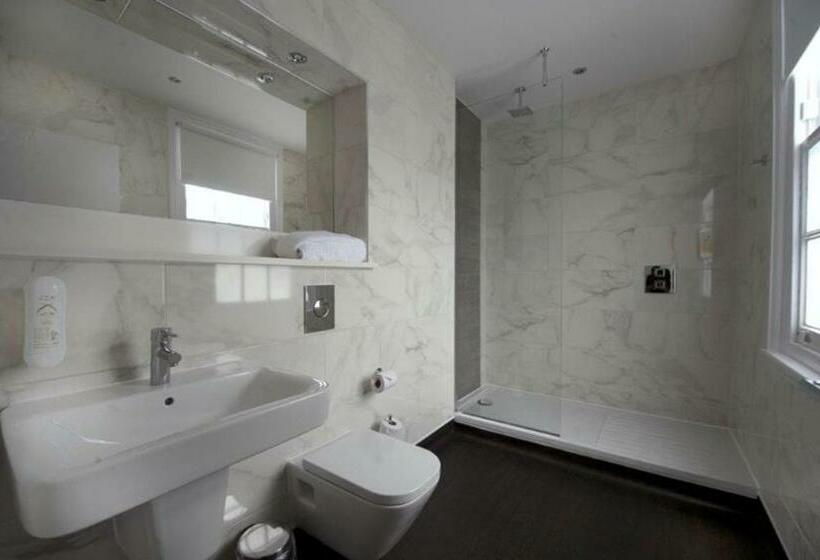 غرفة قياسية, The Greenwood Hotel   Wetherspoon