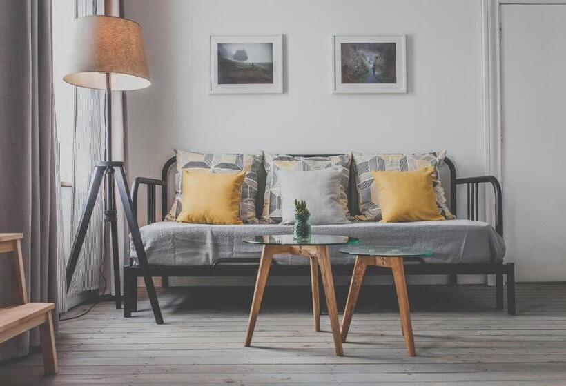 标准三人间共用浴室, Antique House B&b