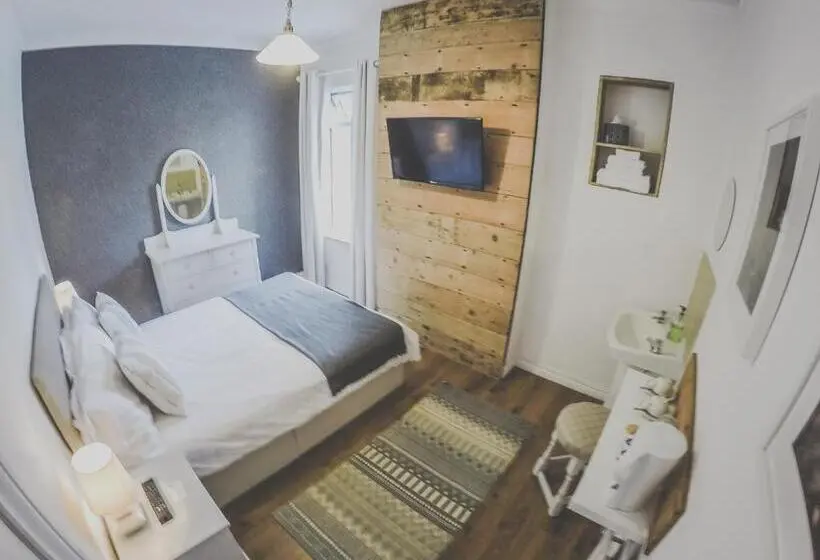 バス共有のスタンダードルーム, Antique House B&b