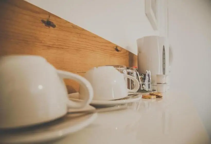 バス共有のスタンダードルーム, Antique House B&b
