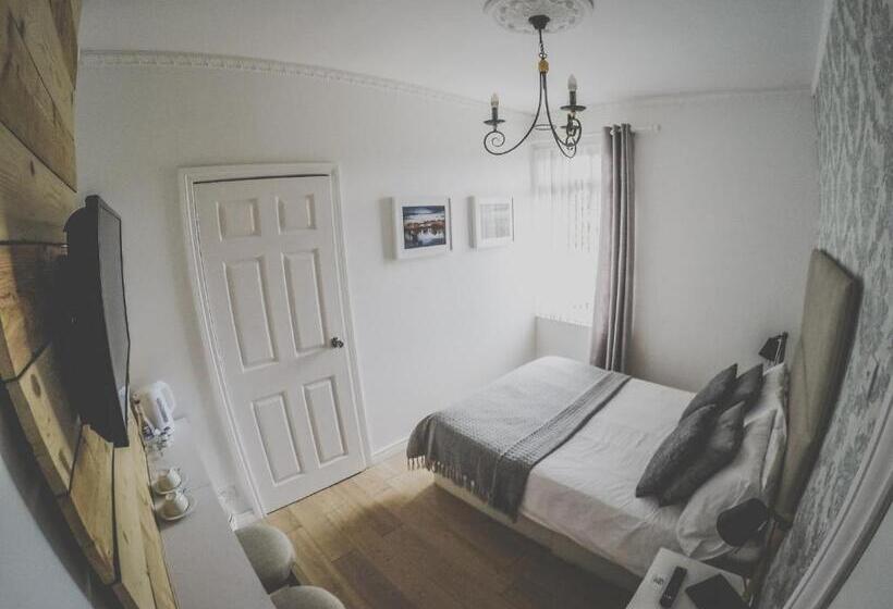 基本间, Antique House B&b