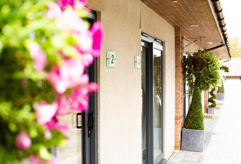 غرفة عائلية, Accommodation Bristol Airport