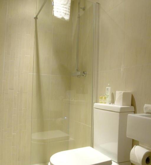 标准间, Accommodation Bristol Airport