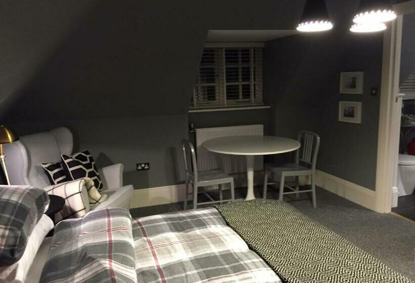 디럭스 룸 킹사이즈 침대, Montpellier House