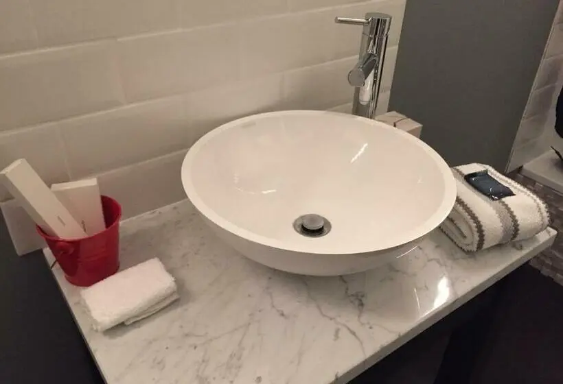 اتاق سوپریور با تخت بزرگ, Montpellier House