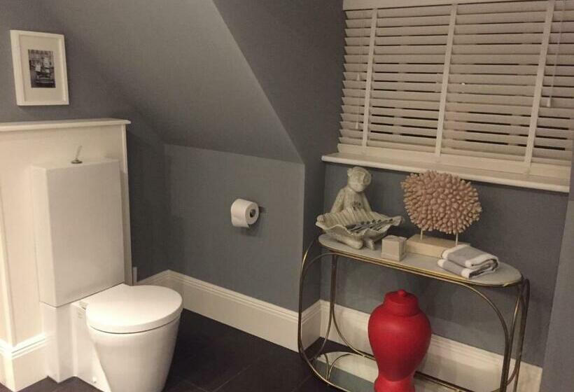 디럭스 룸 킹사이즈 침대, Montpellier House