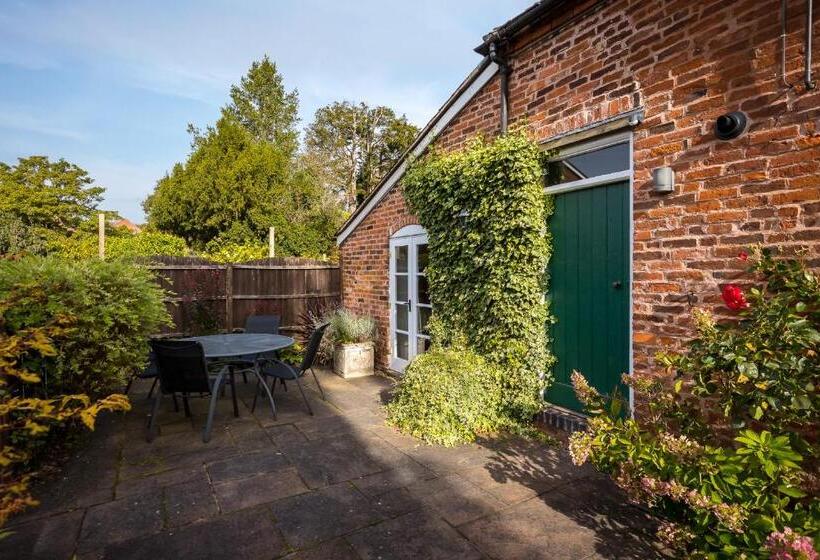 اتاق استاندارد با تراس, St Johns House Lichfield