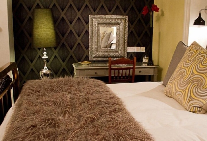 غرفة قياسية, St Johns House Lichfield