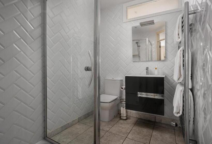 غرفة قياسية, St Johns House Lichfield