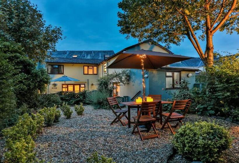 デラックススイート, The Coach House Brecon