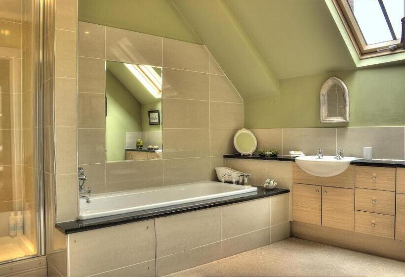 キングサイズベッドのスタンダードルーム, Goss Hall