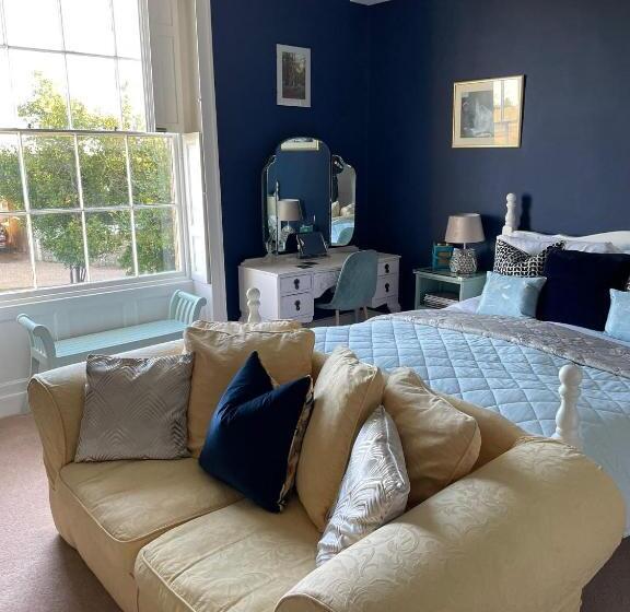 キングサイズベッドのスタンダードルーム, Goss Hall