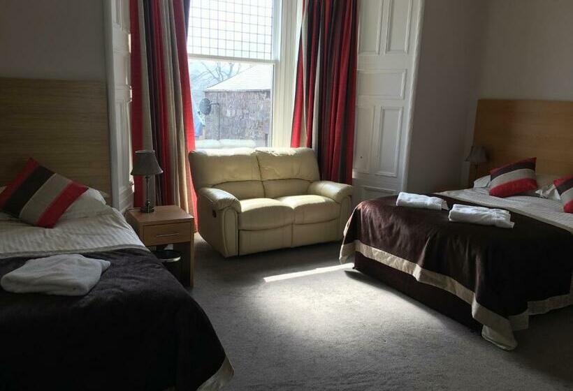 家庭间, Belvedere Guest House