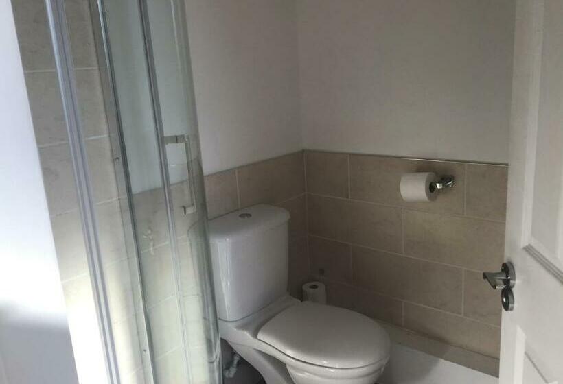 家庭间, Belvedere Guest House