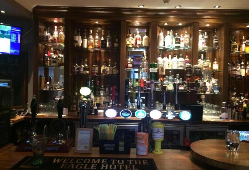 غرفة عائلية, Eagle