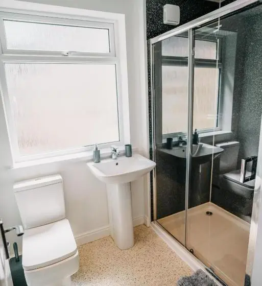 Deluxe Neljän Hengen Huone, Minerva